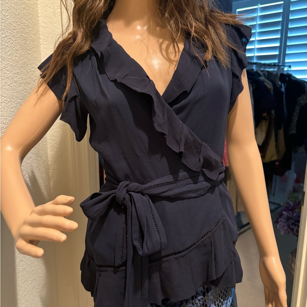 WRAP AROUND BLOUSE IN NAVY BLUE by DIANE VON FURSTENBERG